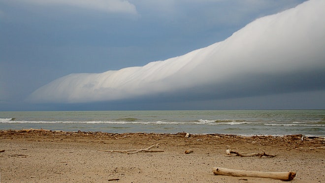 NY. Ontario Beach. Cloud and Driftwood. 4.8.2010.jpg